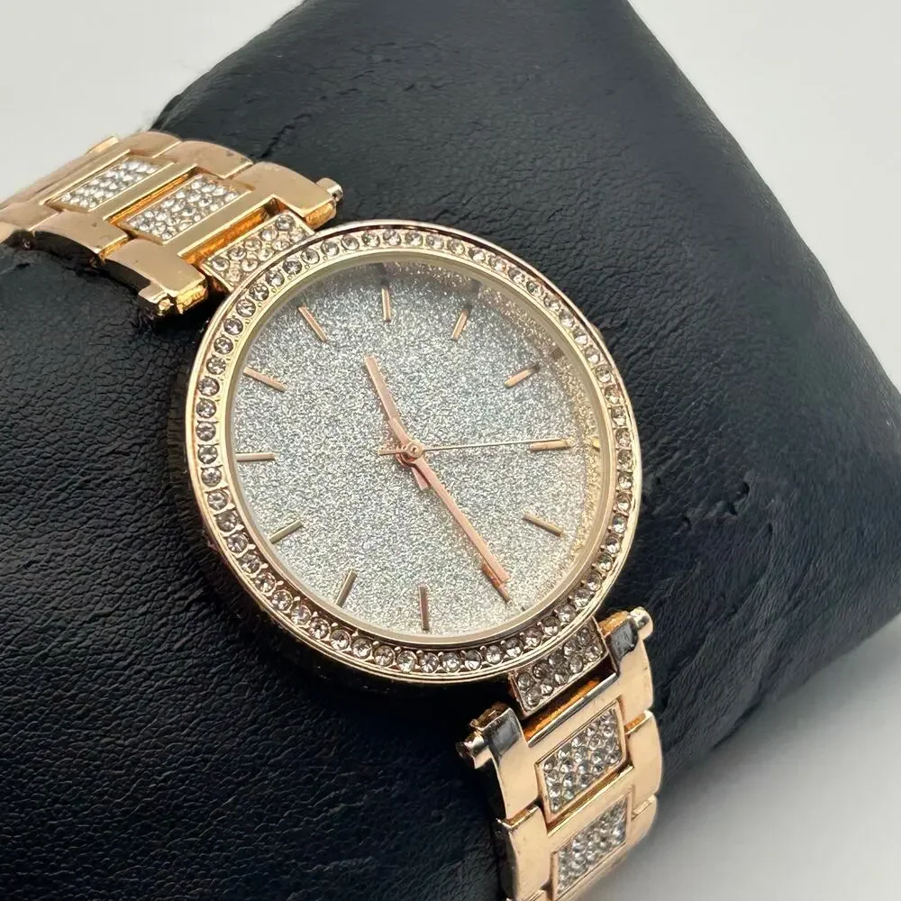 Women’s Rose Gold Crystal Bezel Women’s Fashion Watch Working New Battery